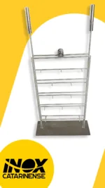 A Inox Catarinense é uma empresa especializada em soluções de aço inox, com mais de 10 anos de experiência no mercado. Fabricamos produtos como corrimãos, guarda-corpos, bancadas, grelhas e diversos outros itens sob medida para atender a residências e indústrias. Localizada em Blumenau, SC, nossa empresa prioriza qualidade, durabilidade e satisfação dos clientes. Para saber mais, visite nosso site: www.inoxcatarinense.com.br.
