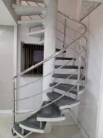 A Inox Catarinense é uma empresa especializada em soluções de aço inox, com mais de 10 anos de experiência no mercado. Fabricamos produtos como corrimãos, guarda-corpos, bancadas, grelhas e diversos outros itens sob medida para atender a residências e indústrias. Localizada em Blumenau, SC, nossa empresa prioriza qualidade, durabilidade e satisfação dos clientes. Para saber mais, visite nosso site: www.inoxcatarinense.com.br.
