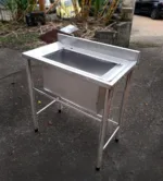 A Inox Catarinense é uma empresa especializada em soluções de aço inox, com mais de 10 anos de experiência no mercado. Fabricamos produtos como corrimãos, guarda-corpos, bancadas, grelhas e diversos outros itens sob medida para atender a residências e indústrias. Localizada em Blumenau, SC, nossa empresa prioriza qualidade, durabilidade e satisfação dos clientes. Para saber mais, visite nosso site: www.inoxcatarinense.com.br.